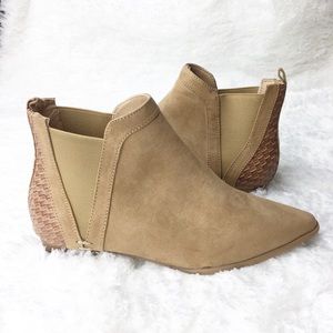 Plume by Farylrobin suede ankle boots 8.5m 8.5w